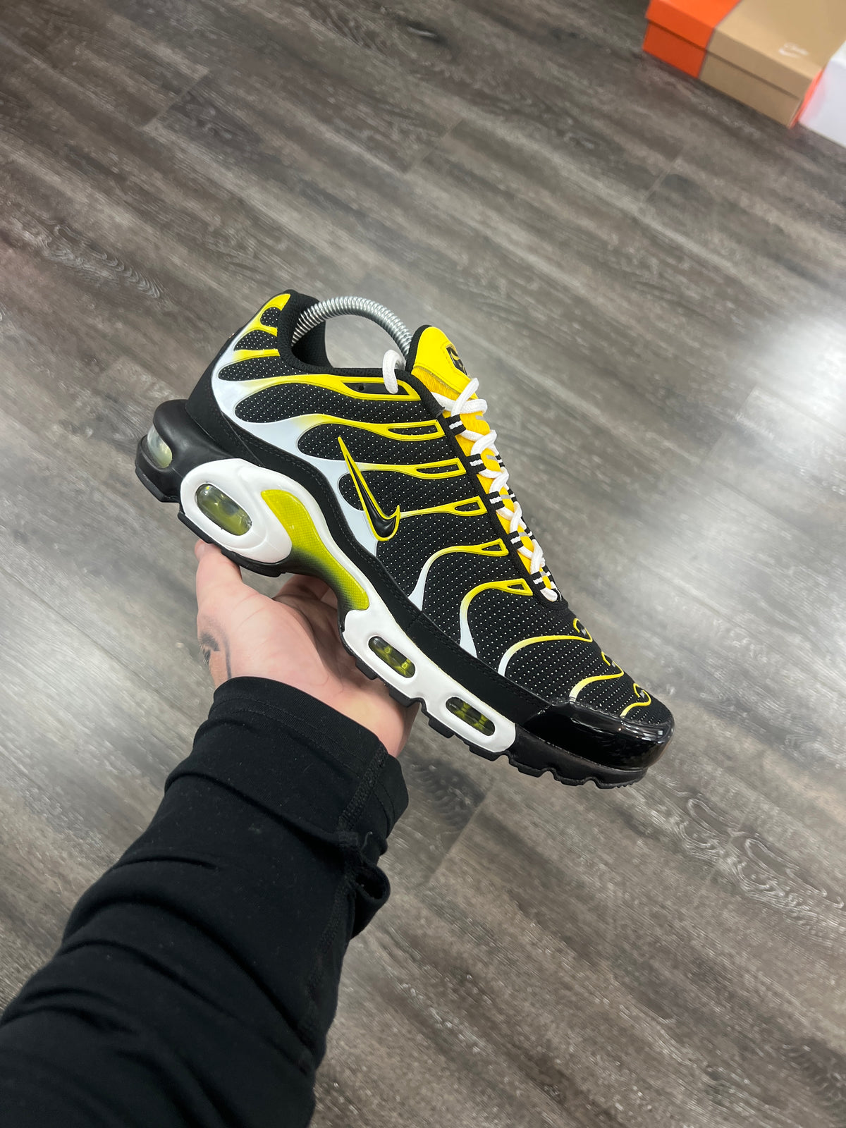 Tour Yellow
