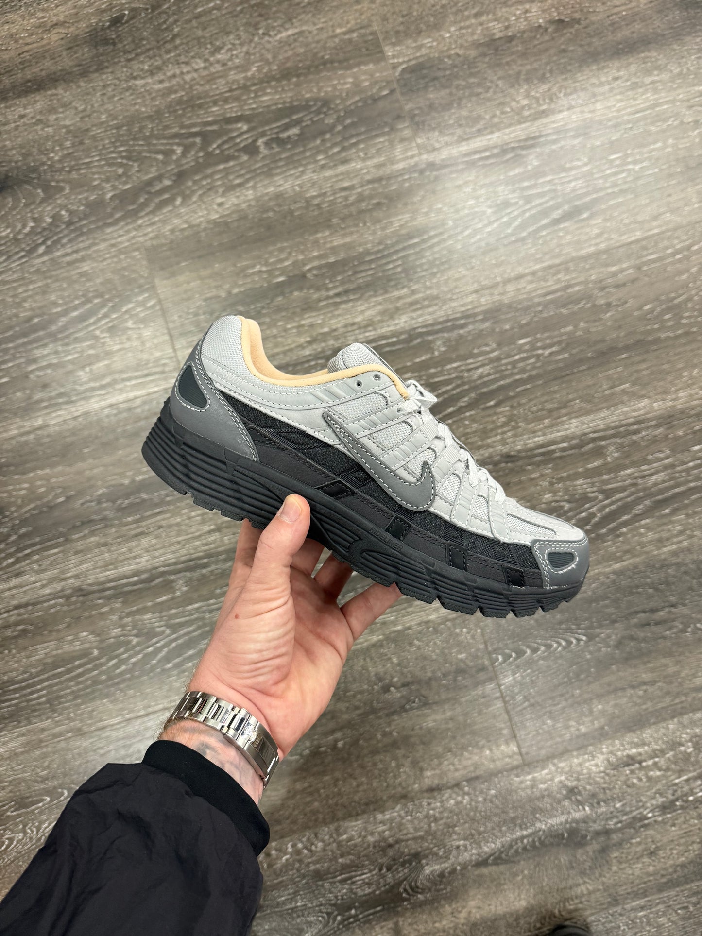 LT Smoke Grey