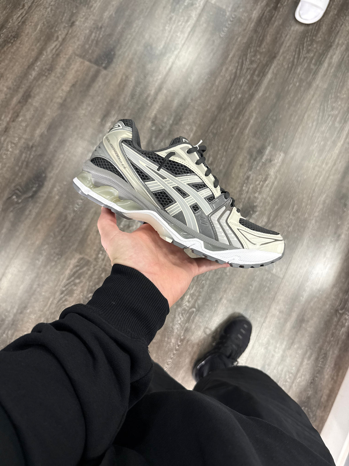 Obsidian Grey/Cement Grey Kayano