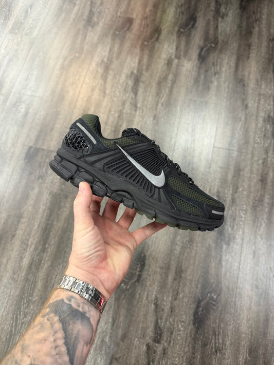 Black Green Vomero