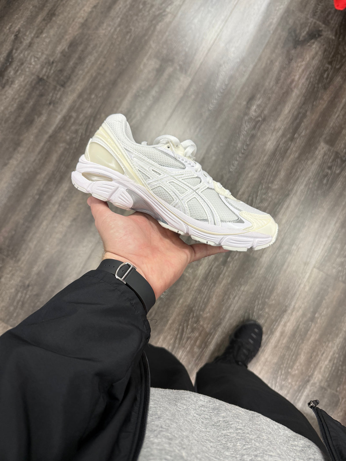 White/Cream GT2160