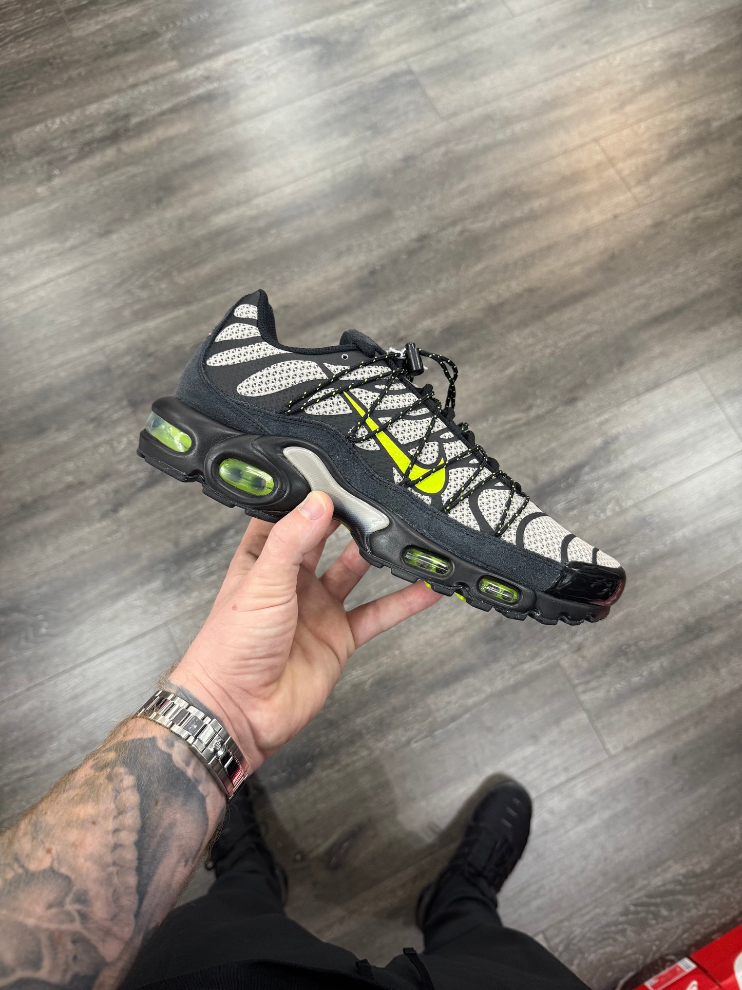 Utility Neon