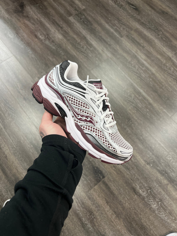 Saucony Omni 9 White/ Maroon